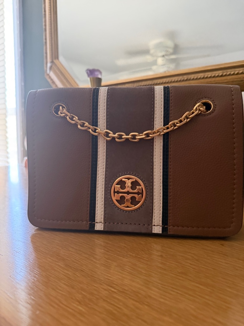 Tory Burch Carson Stripe Convertible Leather Shoulder Bag - Picture 5 of 7